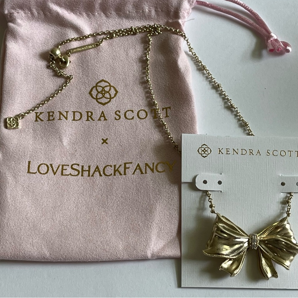 🎀Kendra Scott x Love Shack Fancy Gold Bow Necklace in White Crystal✨ - Picture 4 of 12
